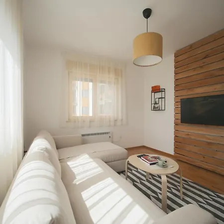 아파트 Highlander *