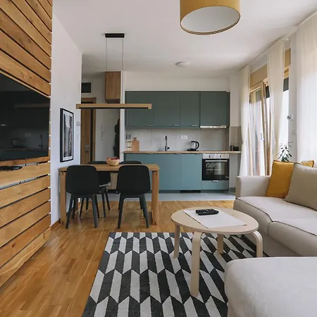 Apartment Highlander - Sa Garaznim Mestom