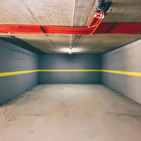 Highlander 아파트